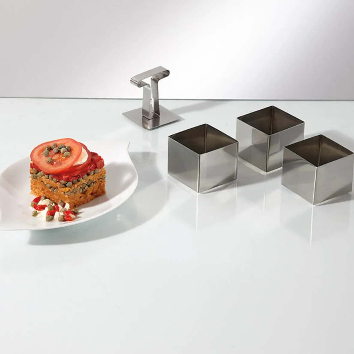 Cuisson<Gifi Carré de présentation X3 et poussoir