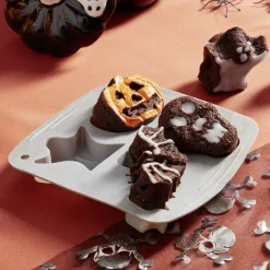 Cuisson<Gifi Moule 3D Halloween silicone gris