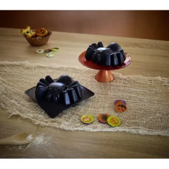 Cuisson<Gifi Moule silicone Halloween forme araignée géante 18x18xH7,5cm