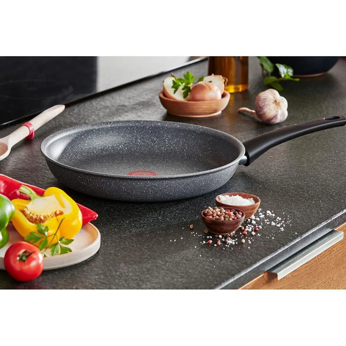 Cuisson<Gifi Poêle Mineralia Force aluminium moucheté gris noir ø 28 cm