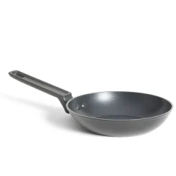Cuisson<Gifi Poêle tous feux dont induction aluminium noir Ø20cm
