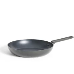 Cuisson<Gifi Poêle tous feux dont induction aluminium noir Ø28cm