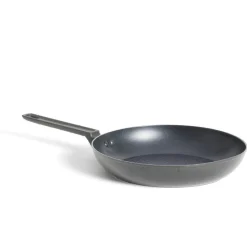 Cuisson<Gifi Poêle tous feux dont induction aluminium noir Ø28cm